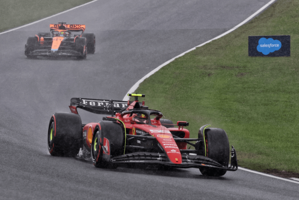 Tempo di voti per i protagonisti del Gran Premio d’Olanda. A Zandvoort, a vincere è il padrone di casa Max Verstappen. Sul podio con lui l’eterno Fernando Alonso e uno spettacolare Pierre Gasly.