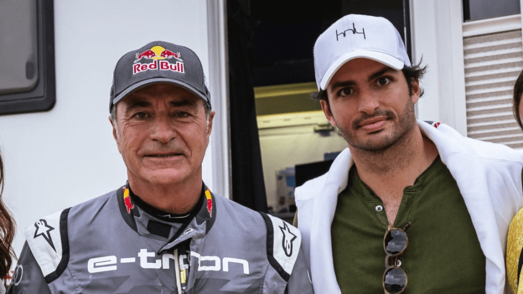 Carlos Sainz Sr. ha confermato di aver ricevuto contatti dall'Audi riguardo a suo figlio Carlos Sainz Jr. Tuttavia, l'attenzione resta sul rinnovo con la Ferrari.