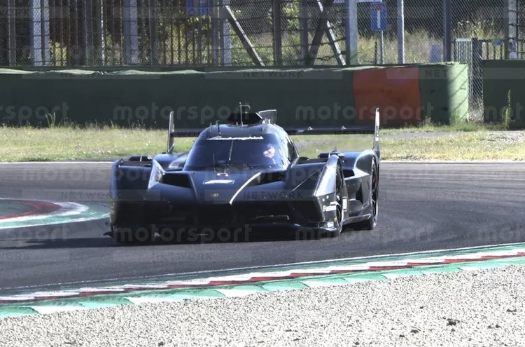 Con la stagione 2024 sempre più vicina, Lamborghini ha dato il via al suo programma di sviluppo scendendo in pista a Imola.