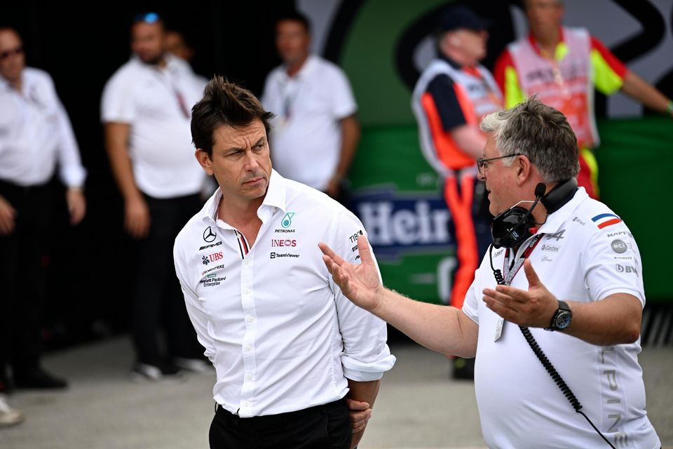 La Formula 1 rischia la "catastrofe" se qualsiasi mossa per equalizzare i motori finisce nell'approccio Balance of Performance, avverte il boss della Mercedes Toto Wolff.