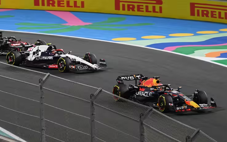 La FIA ha ammesso ai team che la controversa decisione di punire Max Verstappen solo con delle reprimende nel Gran Premio di Singapore è stato un errore.
