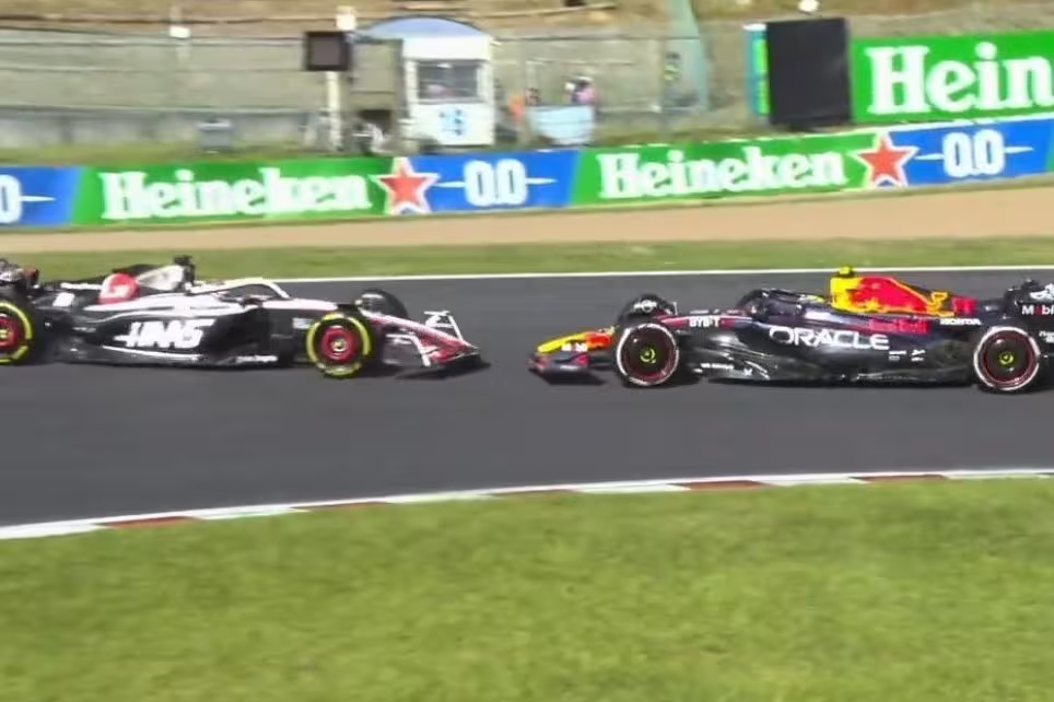 Lando Norris era infuriato per aver perso una notevole quantità di tempo dietro Sergio Perez durante un periodo di Virtual Safety Car nel Gran Premio del Giappone.