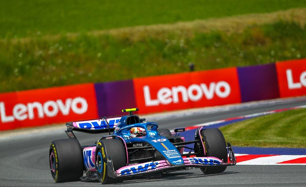 Un furioso Pierre Gasly è sceso dalla sua vettura alla fine del Gran Premio del Giappone in cerca di risposte sul motivo per cui gli era stato detto di lasciar passare il suo compagno di squadra nell'ultimo giro.