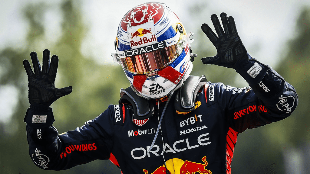 Il caposquadra della Ferrari, Frederic Vasseur, ha elogiato il rivale Max Verstappen dopo la sua decima vittoria consecutiva.