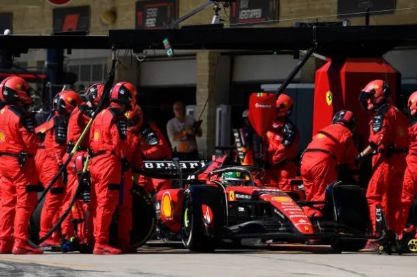 Ferrari strategia 2
