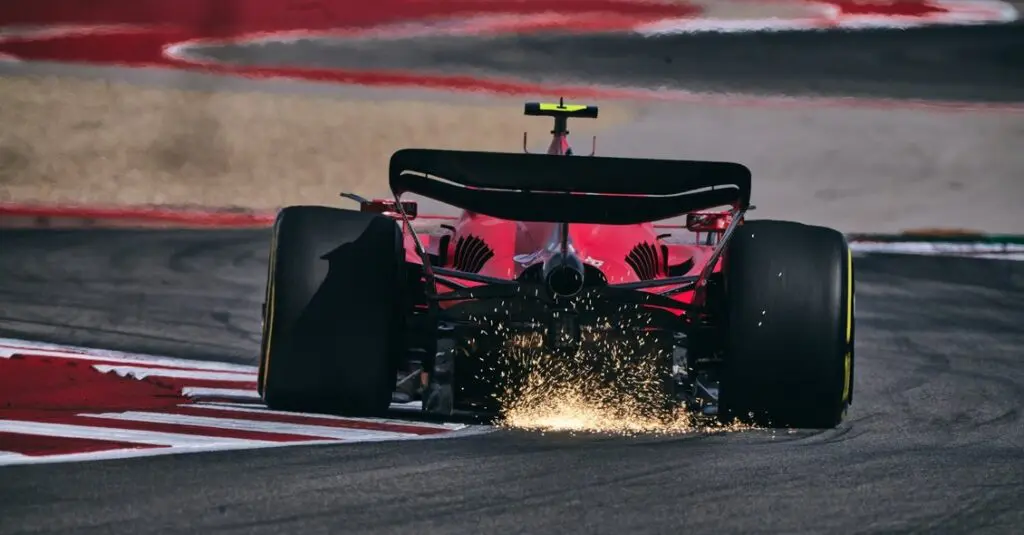 La squalifica di Hamilton e Leclerc ha sollevato parecchi dubbi e polemiche contro la FIA. La federazione ha però chiarito le critiche.