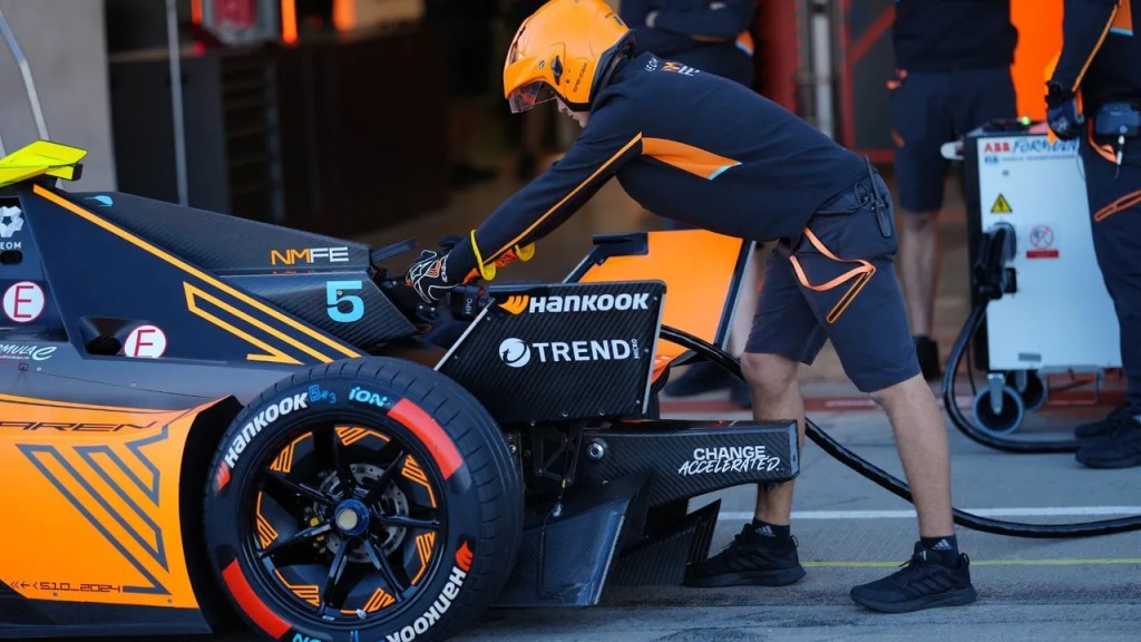 Formula E fast charging sees a first test in Valencia ahead of Season 10