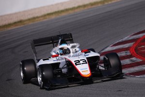 Oliver Goethe, il più veloce del secondo giorno di Test F3 a Barcellona