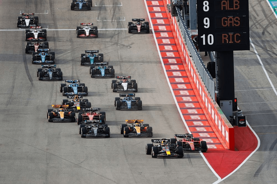 Nel sabato di Austin si è disputata la quinta Sprint Race stagionale che, ancora una volta, ci ha dimostrato la totale inadeguatezza e inutilità di questo format.