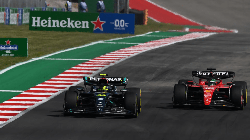 Sia Lewis Hamilton che Charles Leclerc sono stati squalificati per eccessiva usura delle assi nel Gran Premio degli Stati Uniti. Ma c’è un precedente datato 1994.