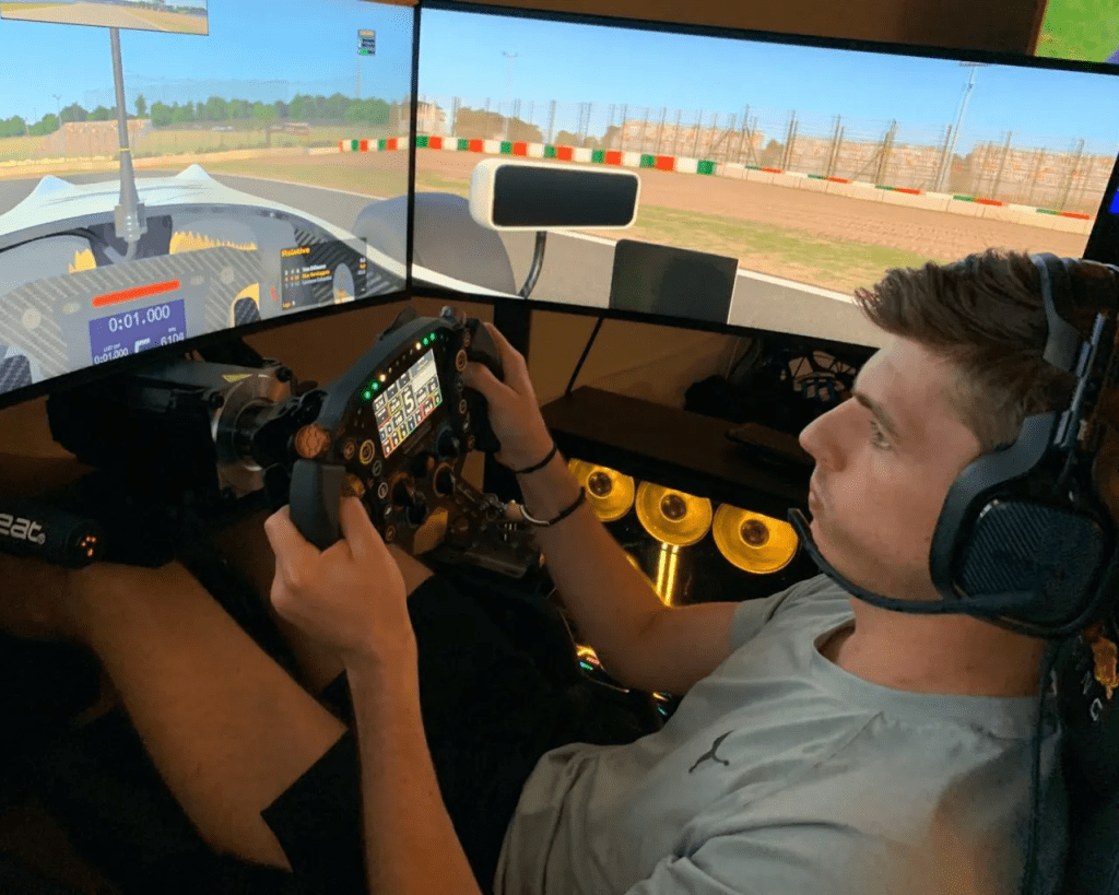 Verstappen ha un contratto con Red Bull fino al 2028, ma l’olandese pensa già ad un possibile futuro lontano dalla Formula 1.