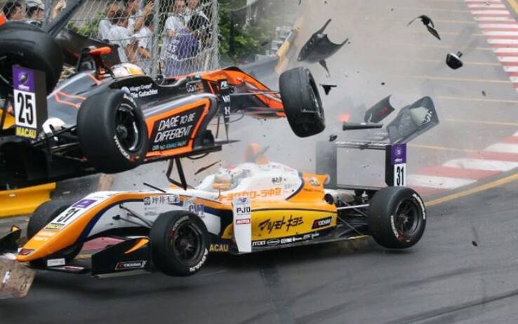 Sophia Flörsch tornerà a correre con VAR a Macao nella gara valida per la 'Coppa del Mondo F3', 5 anni dopo l'incidente che quasi le costò la vita