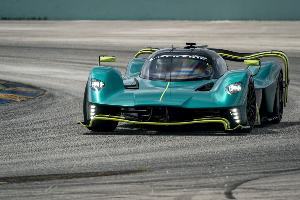 valkyrie amr pro 15 16528197111