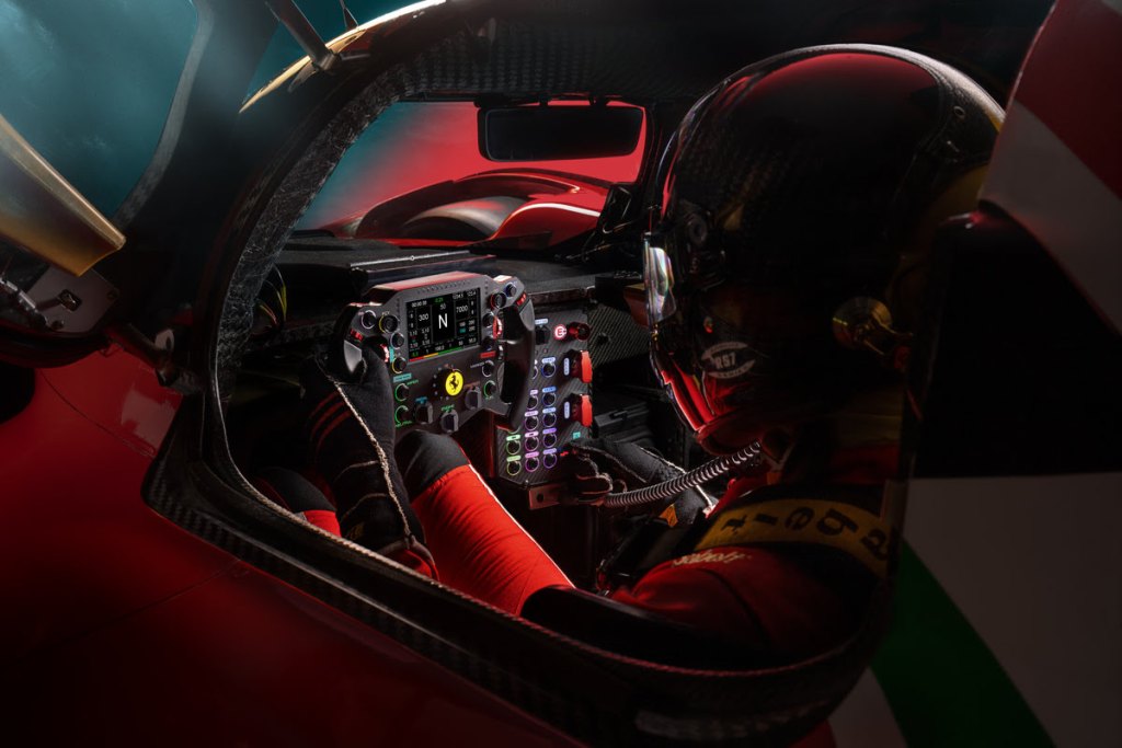 Ferrari 499P Modificata abitacolo1