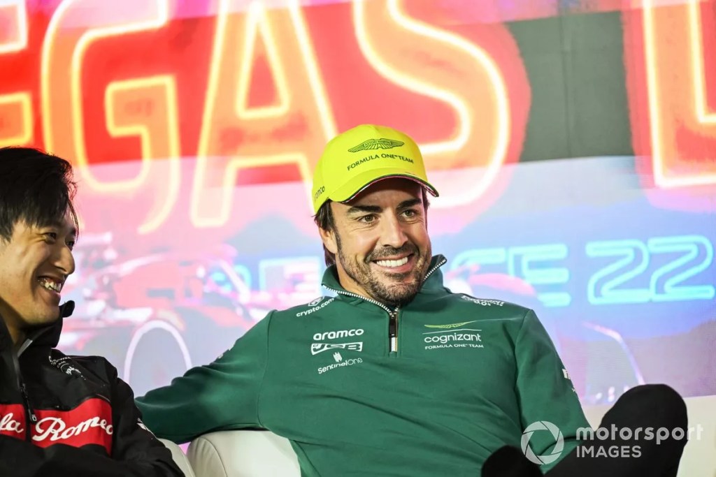 fernando alonso aston martin f