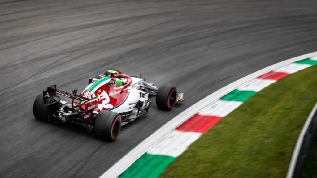 In un'intervista alla Gazzetta dello Sport, il presidente dell'ACI Angelo Sticchi Damiani ha lanciato l'indiscrezione. Prima della fine del 2024, rinnovo per entrambi i Gran Premi italiani a cifre monstre.