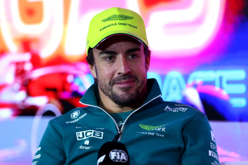 Fernando Alonso si scaglia contro il Gp di Las Vegas. Un weekend non particolarmente entusiasmante per il pilota, che si è dimostrato molto scettico sulla questione della sicurezza della pista. 