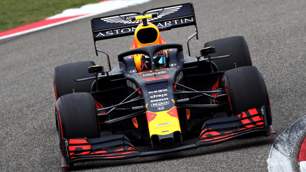 Pierre Gasly è felice di fare parte dell'Alpine, onorando il sogno del suo caro amico Anthoine Hubert, scomparso tragicamente a Spa nel 2019. Gasly si impegna a lavorare duramente per portare il team francese al top, come desiderava Hubert, una persona speciale per lui.