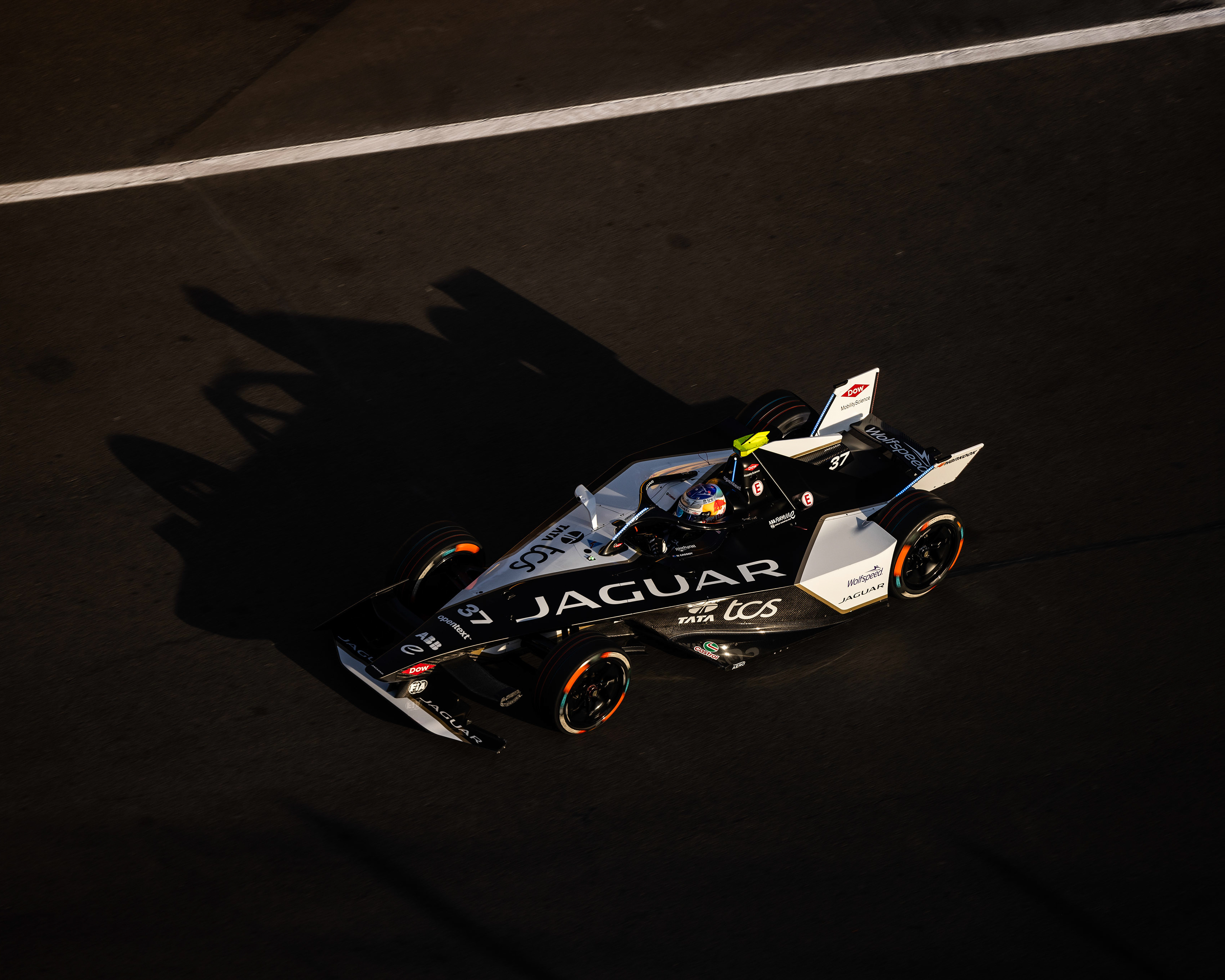 Nick Cassidy, uno dei piloti finiti in penalità