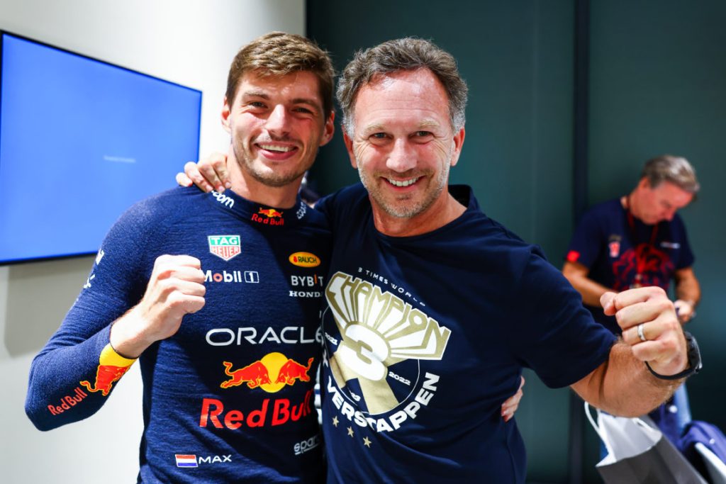 Dopo oltre due decenni alla guida di Red Bull Racing, Christian Horner ha ufficialmente lasciato il ruolo di Team Principal e CEO della scuderia di Milton Keynes.