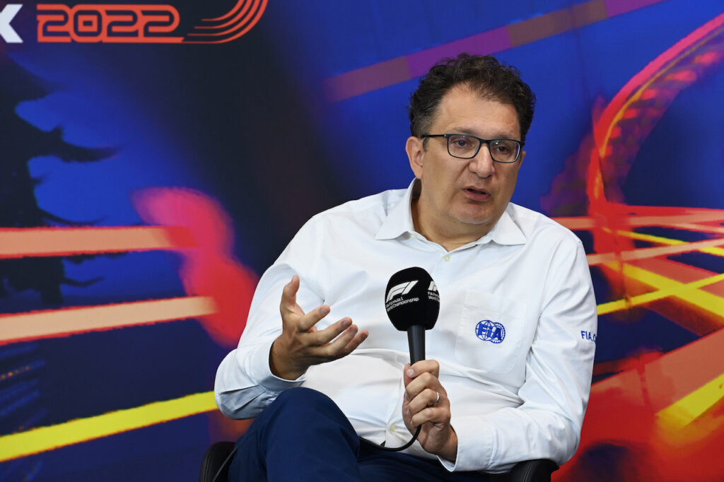 La F1 si prepara ad introdurre, a partire dalla stagione 2026, un meccanismo pensato per sostenere i costruttori di motori che potrebbero trovarsi in ritardo rispetto ai rivali, senza però ricorrere al cosiddetto “Balance of Performance” (BoP) utilizzato in altre categorie automobilistiche.