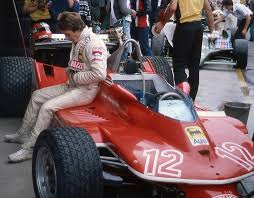 Oggi avrebbe compiuto gli anni Gilles Villeneuve, il pilota entrato nella storia anche senza titolo e, noi ricordiamo l'Aviatore così.