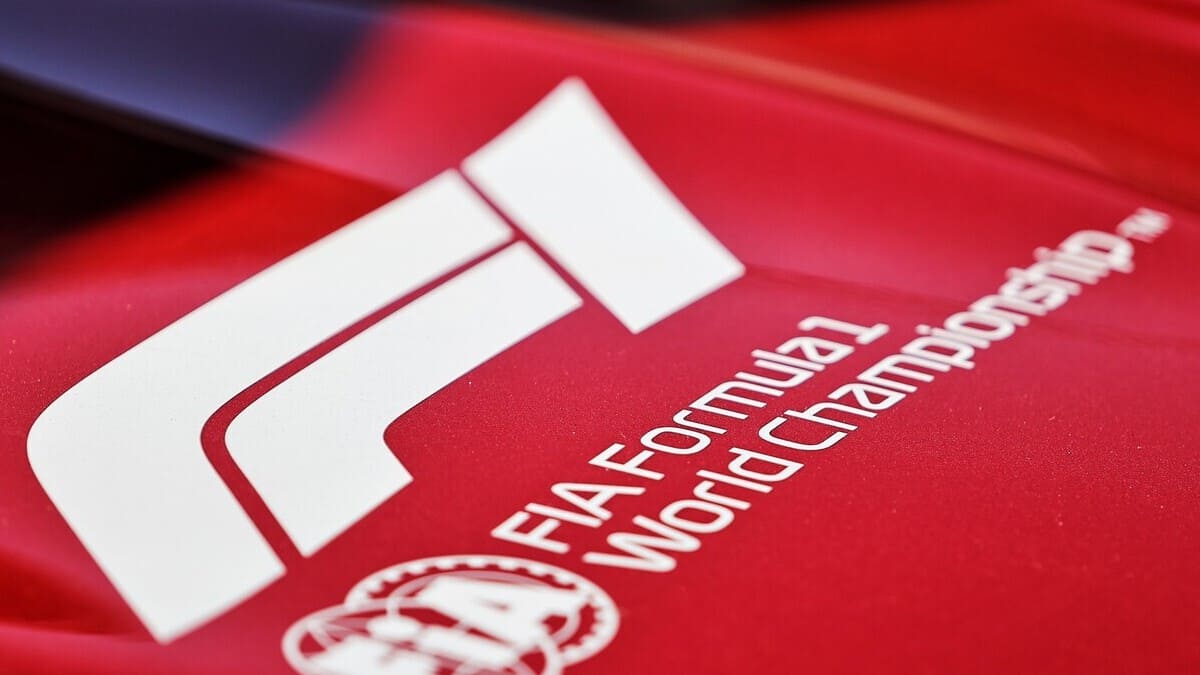 f1 logo 1 1