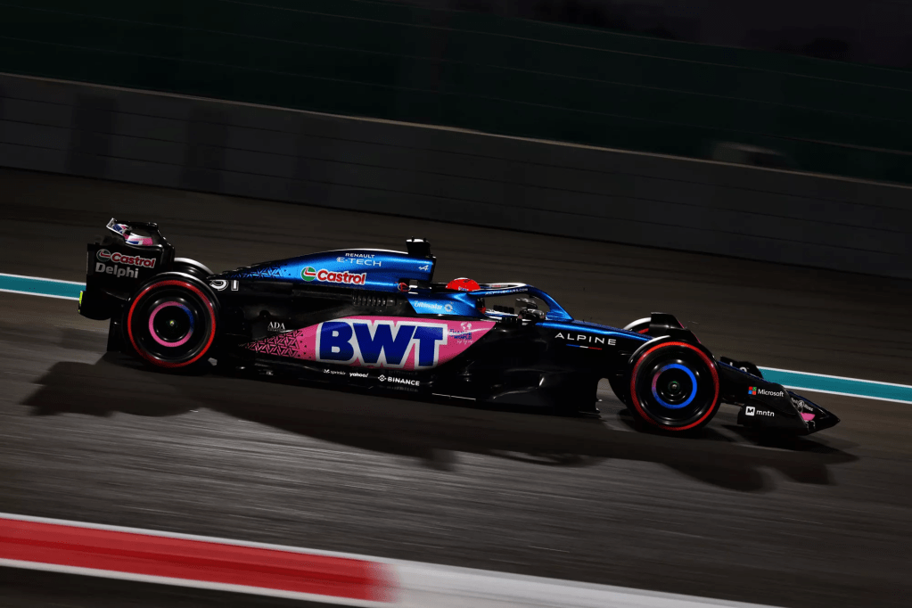 Il carbonio è il nuovo nero per i designer di F1, ma le vetture colorate di un tempo potrebbero non essere confinate per sempre nei libri di storia.