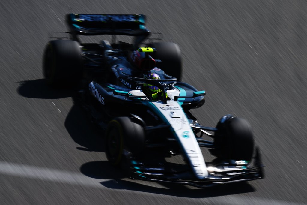 Via ai semafori anche questa mattina per il secondo giorno di test stagionali in Bahrain. Lampo Ferrari con Leclerc. Test conclusi in anticipo per via di una bandiera rossa. 