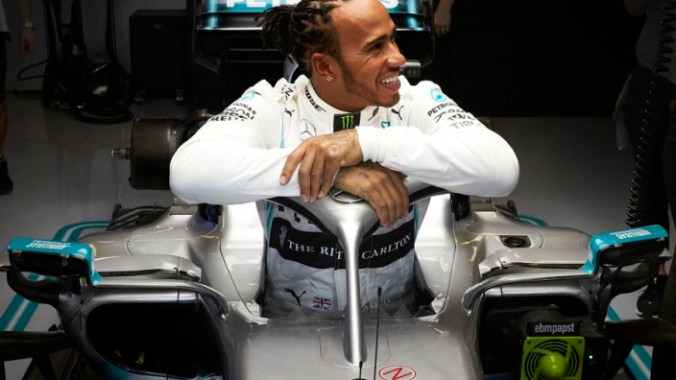 Lettera, immaginaria, di Lewis Hamilton alla Mercedes; tra saluti e ricordi e, un addio difficile dopo più di un decennio insieme.