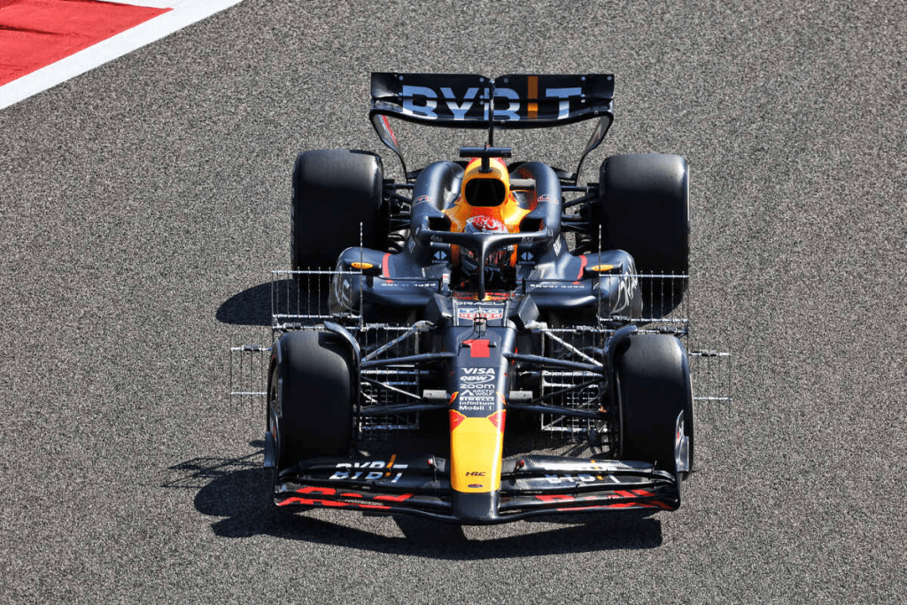 Adrian Newey analizza la RB20, una monoposto ancora nettamente superiori agli avversari, che hanno tentato di copiare da Red Bull.