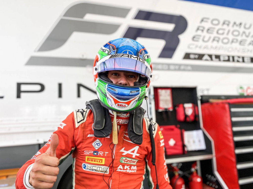 Toto Wolff non si precipiterà nella decisione su chi schierare accanto a George Russell per il 2025, dopo il vuoto lasciato da Lewis Hamilton.