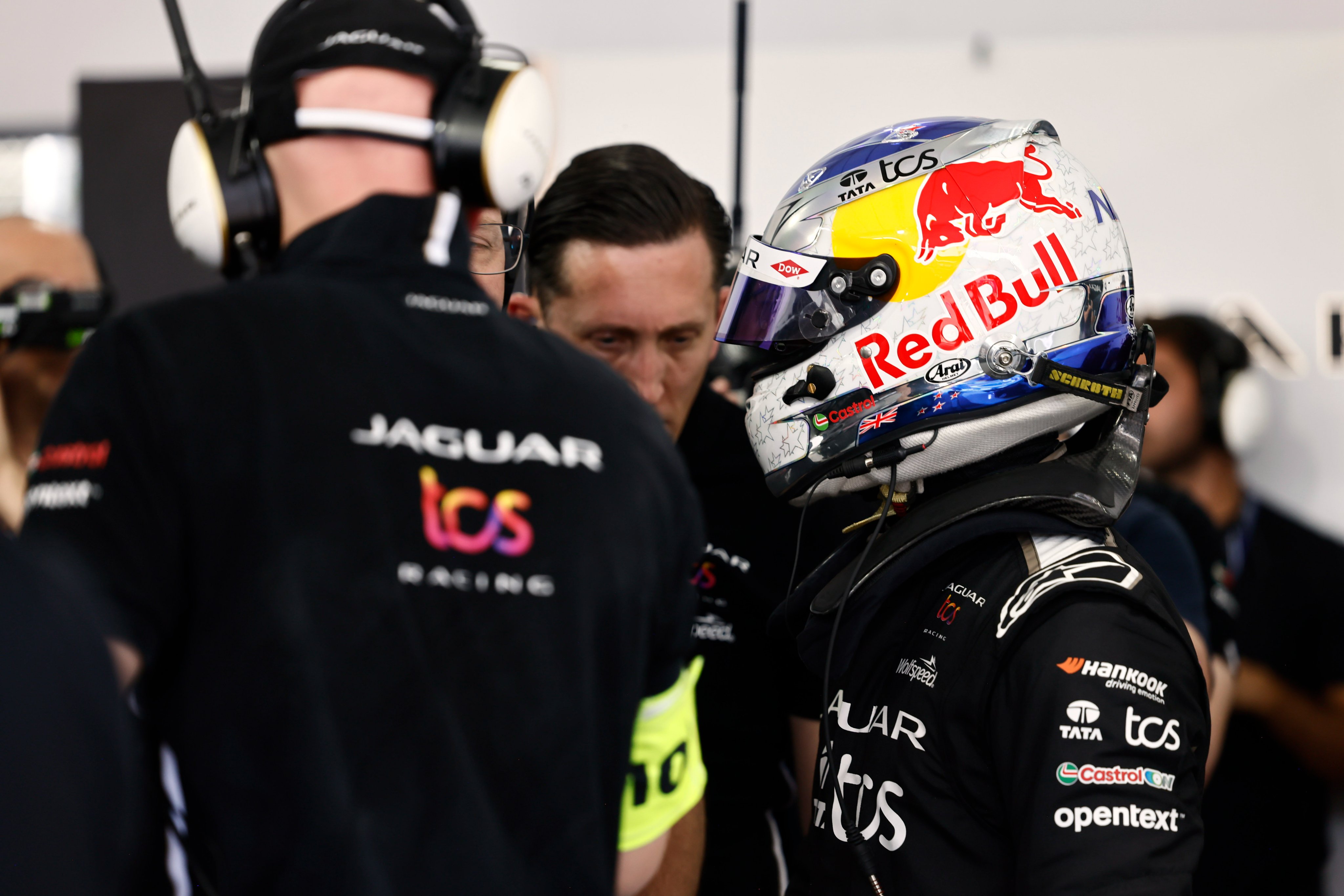 Nick Cassidy, ancora in testa alla classifica piloti