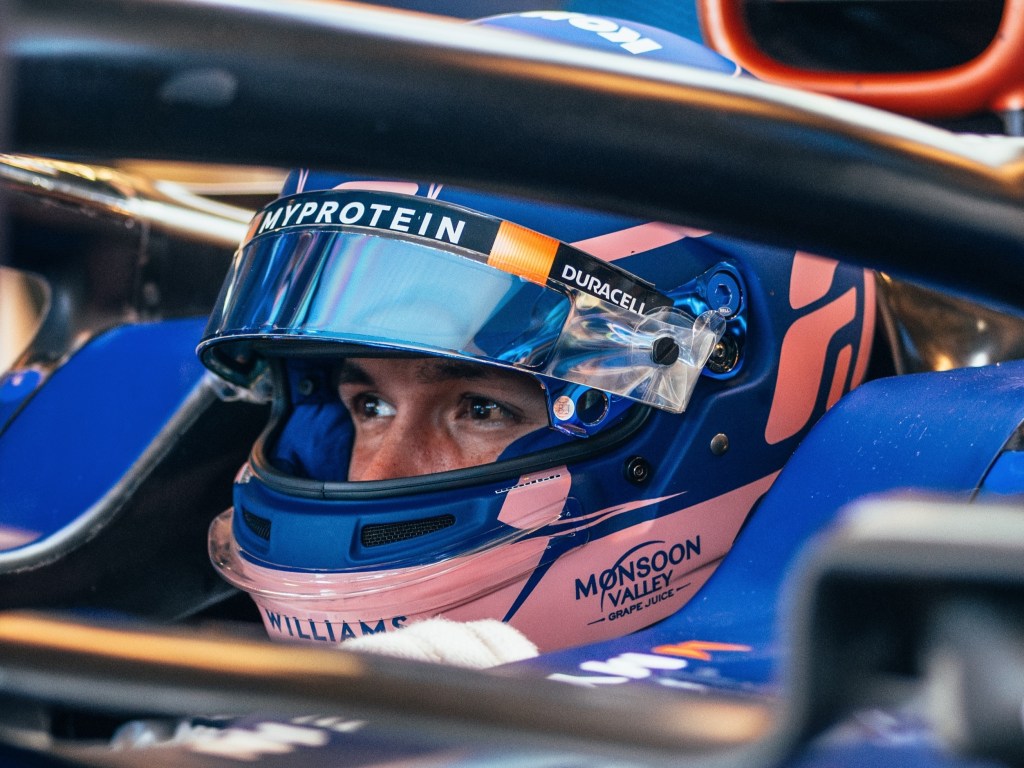Albon poco prima delle qualifiche