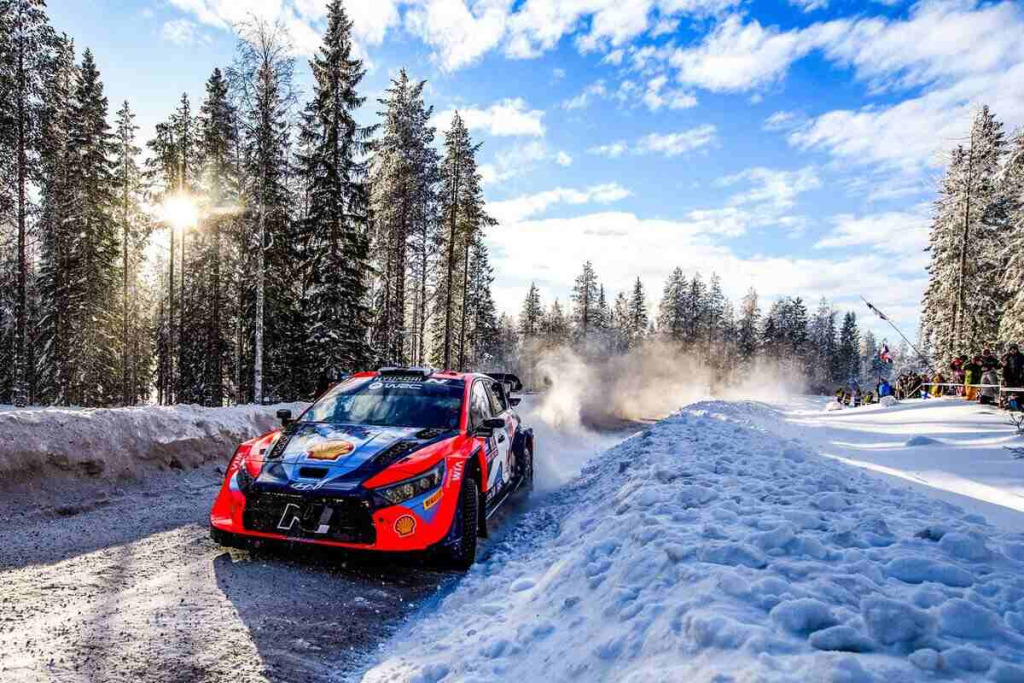 Thierry Neuville ha suggerito che potrebbe ritirarsi dal Campionato del Mondo Rally al termine di questa stagione, affermando che i dubbi sul futuro della serie lo stanno portando a considerare il suo futuro.