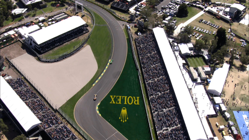 La prima sessione di prove libere in Australia va a Lando Norris. Il pilota britannico precede Max Verstappen e George Russell.