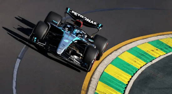 George Russell analizza le sue qualifiche, poco soddisfacenti. Il problema sembra sia relativo alle curve ad alta velocità. 