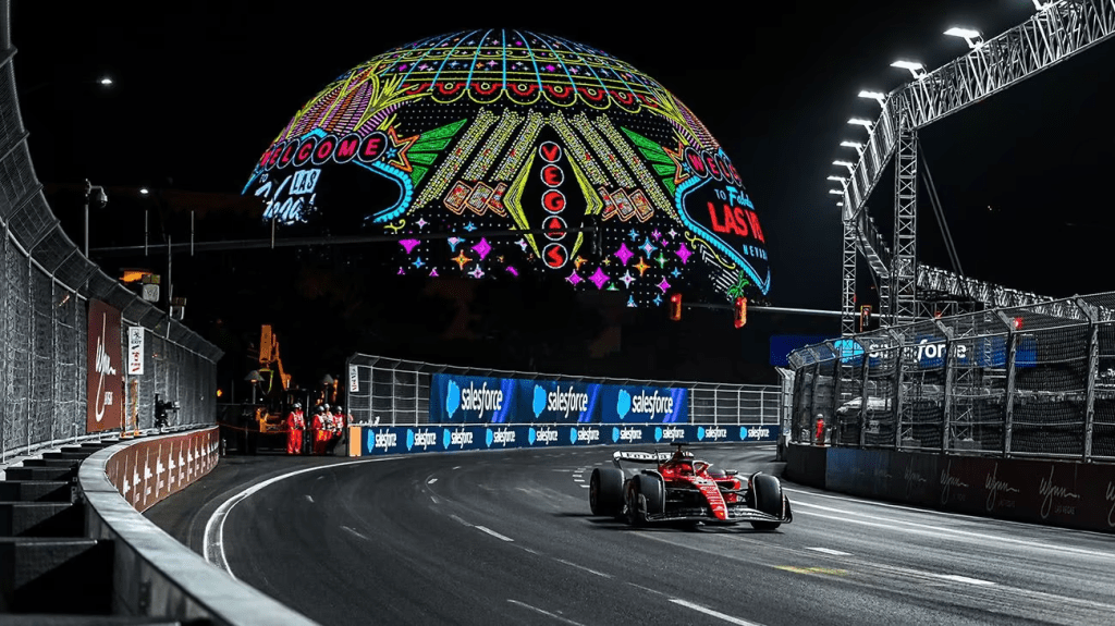 Mohammed Ben Sulayem, presidente della FIA, è stato accusato da un informatore anonimo di aver istruito gli ufficiali a non certificare il circuito di Las Vegas per la gara dello scorso anno. La stessa fonte aveva già accusato Ben Sulayem di aver influenzato gli ufficiali per annullare una penalità a Fernando Alonso in Arabia Saudita.