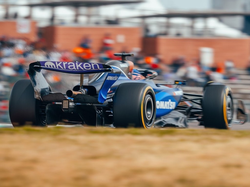 Albon sulla Williams FW46 in Giappone