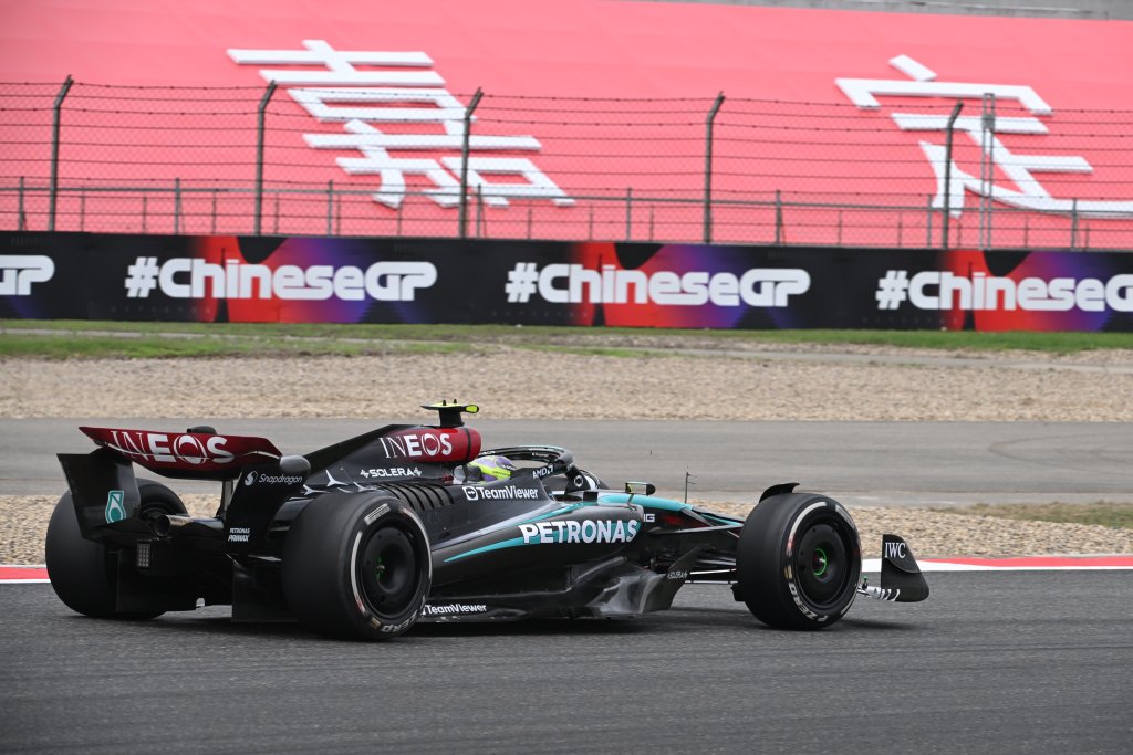 Hamilton in P2 nel 17esimo giro della Sprint del GP di Cina