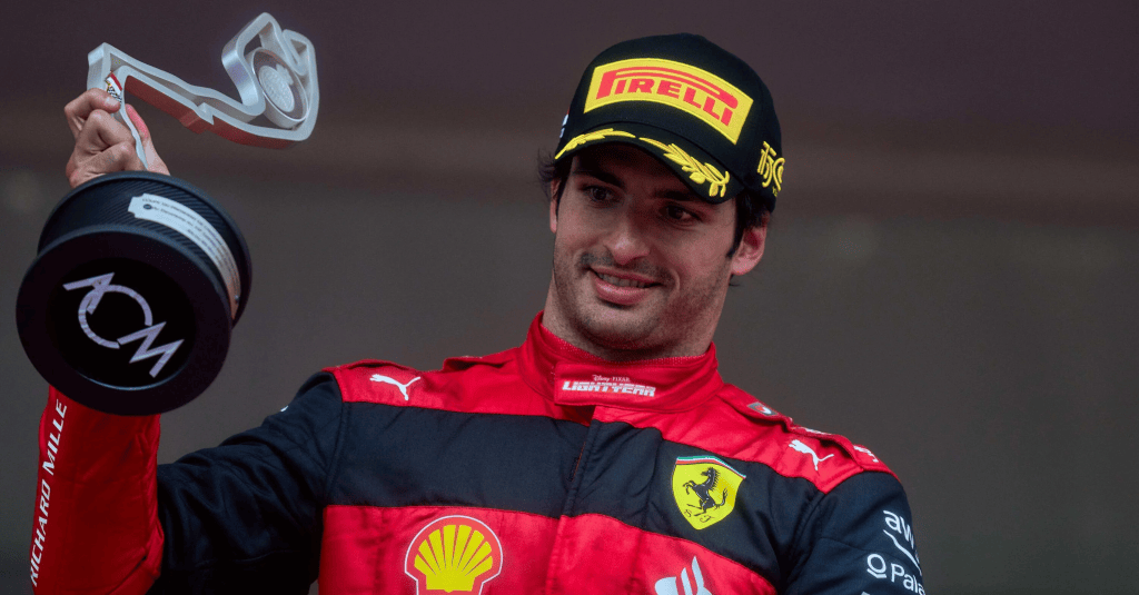 Sainz spiega di non avere risentimenti verso la Ferrari e di voler dimostrare di essere un pilota vincente con un monoposto competitiva.