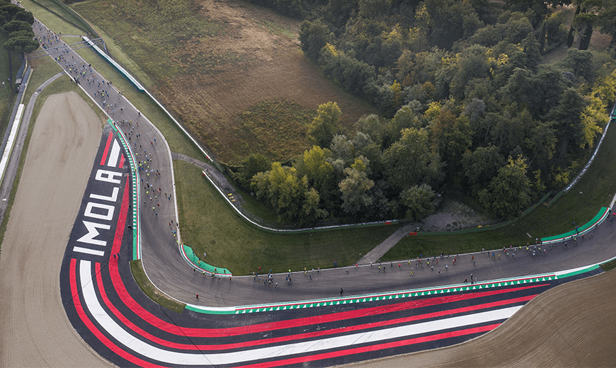 Il sindaco di Imola Marco Panieri ha affermato che la Regione "sta lavorando su più livelli" per mantenere a lungo termine due round di Formula 1 in Italia insieme a Monza.