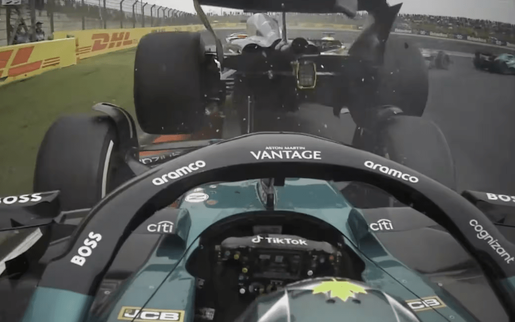 L'Aston Martin ha espresso la sua insoddisfazione riguardo alla penalità inflitta a Lance Stroll dopo l'incidente con Daniel Ricciardo al Gran Premio della Cina. La penalità, consistente in dieci secondi di penalità e due punti sulla patente di guida, è stata considerata troppo severa dal team britannico.