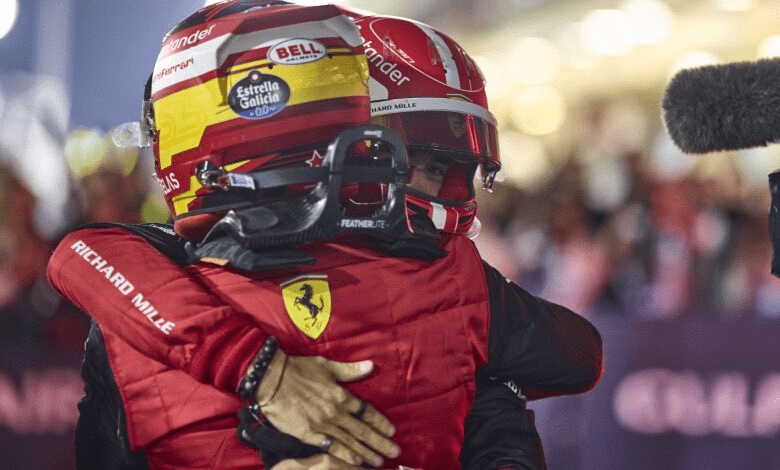 Leclerc parla apertamente della rivalità con Sainz, sottolineando di non essere preoccupato e di essere pronto a vincere.