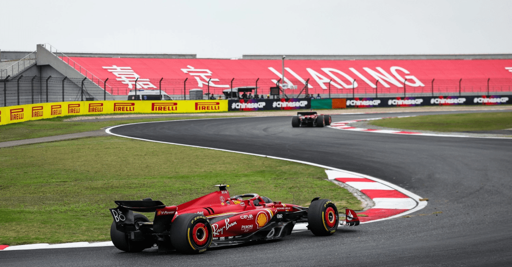 Carlos Sainz afferma di non sapere se si sta esprimendo al meglio delle sue capacità in F1 in questa stagione, nonostante un buon inizio della sua ultima stagione con la Ferrari.