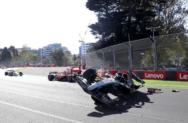 Norris analizza l'incidente di Russell e spiega che l'inglese avrebbe potuto prevedere la mossa di Alonso. Per Norris non serviva la penalità.