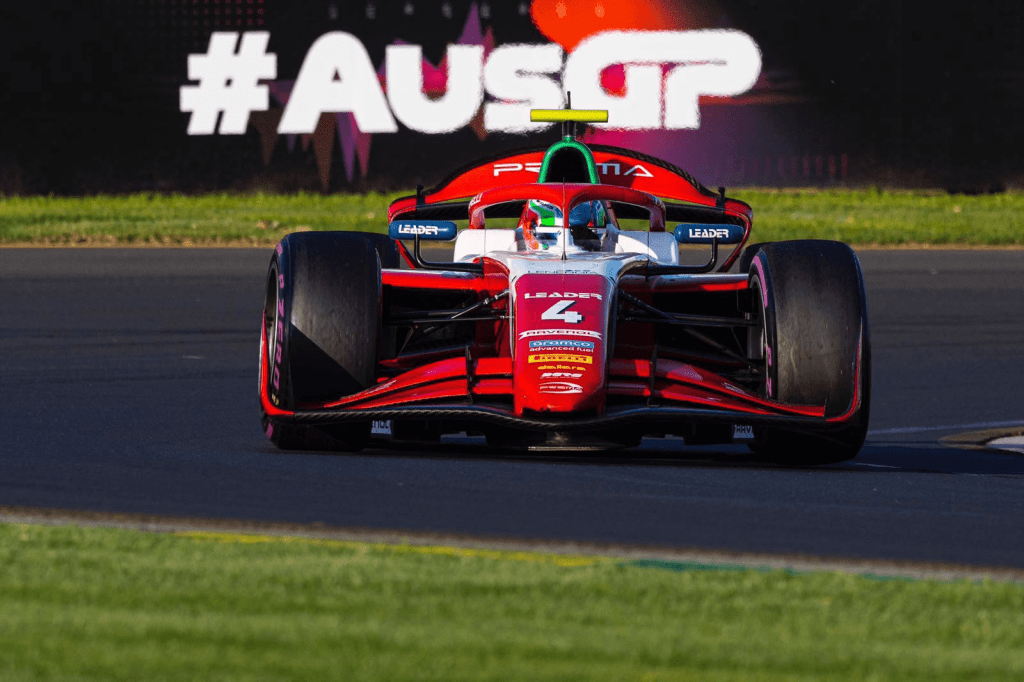 Il team principal della Mercedes, Toto Wolff, è preoccupato che promuovere il giovane pilota Kimi Antonelli nel 2025 potrebbe "affogarlo".