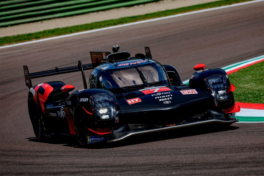Ad Imola è andato in scena il secondo round del campionato Endurance. A vincere è stata la Toyota #7 che è riuscita ad avere la meglio sulle due Porsche. Ma come cambia la classifica dopo la 6H disputatasi sul circuito del Santerno?