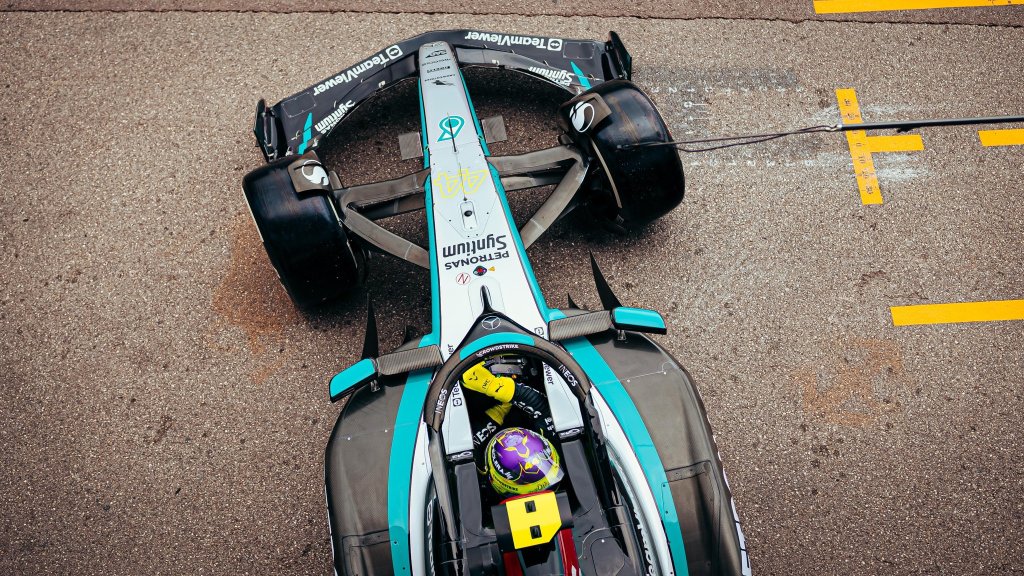 Toto Wolff vuole un compromesso sull'assetto della W15