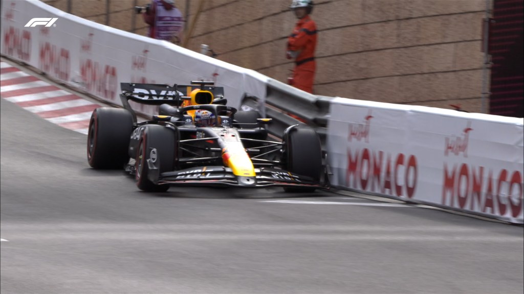 verstappen colpisce il muro durante le prove libere a monaco
